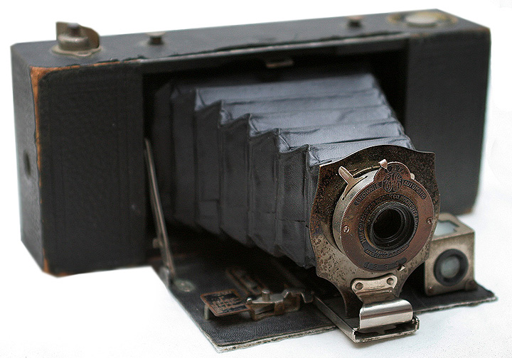 Kodak No 2 Folding Pocket Brownie Camera (Black Bellows)